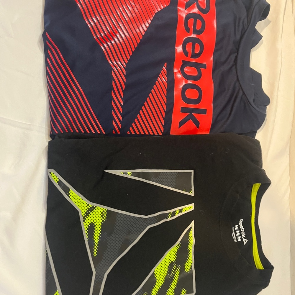Reebok Navy Graphic Tee M